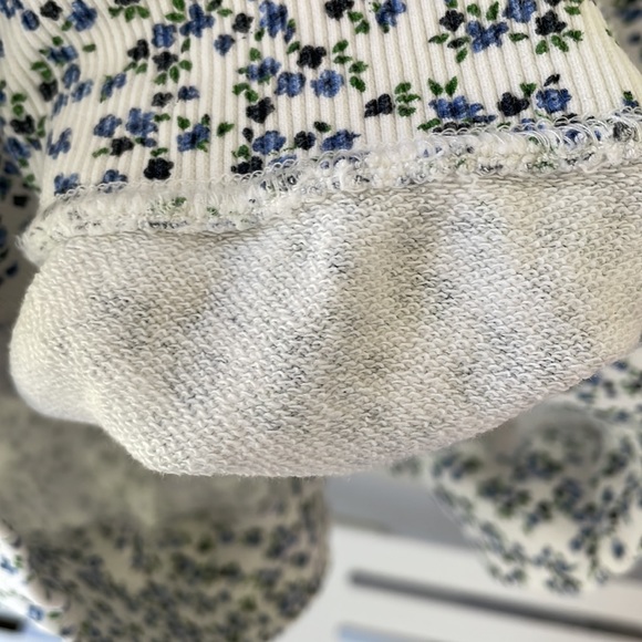💙GHANDA CO. blue and white floral pullover “Maggie” - Picture 11 of 15